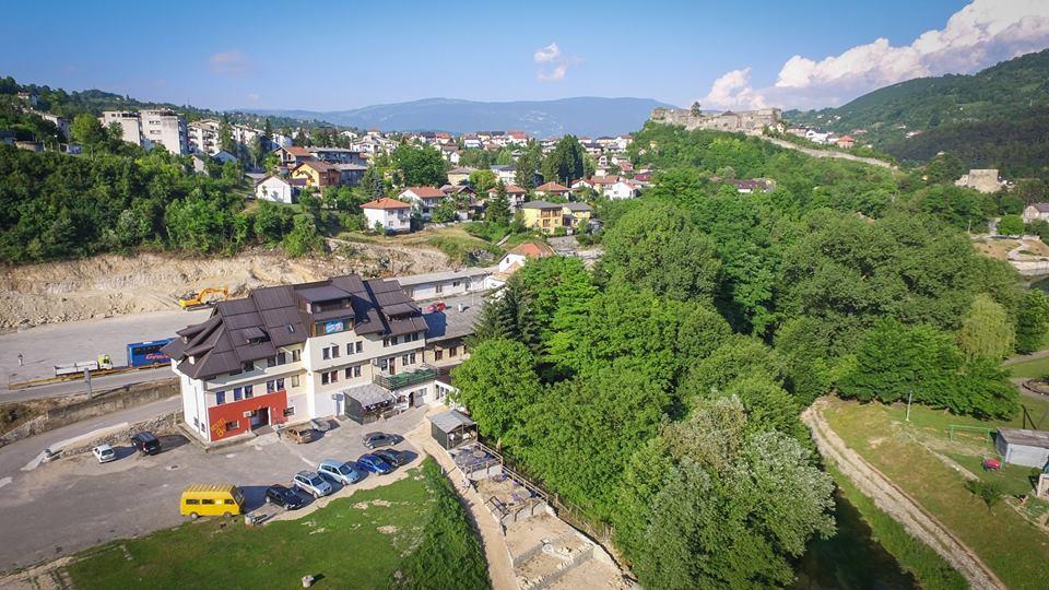 Sobe Sa Kupatilom Jajce Exterior foto