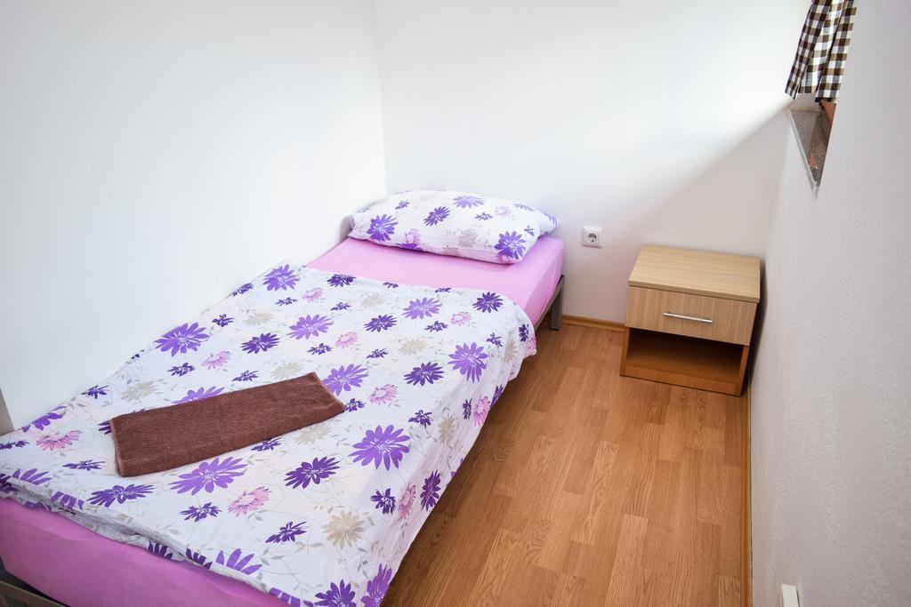 Sobe Sa Kupatilom Jajce Exterior foto